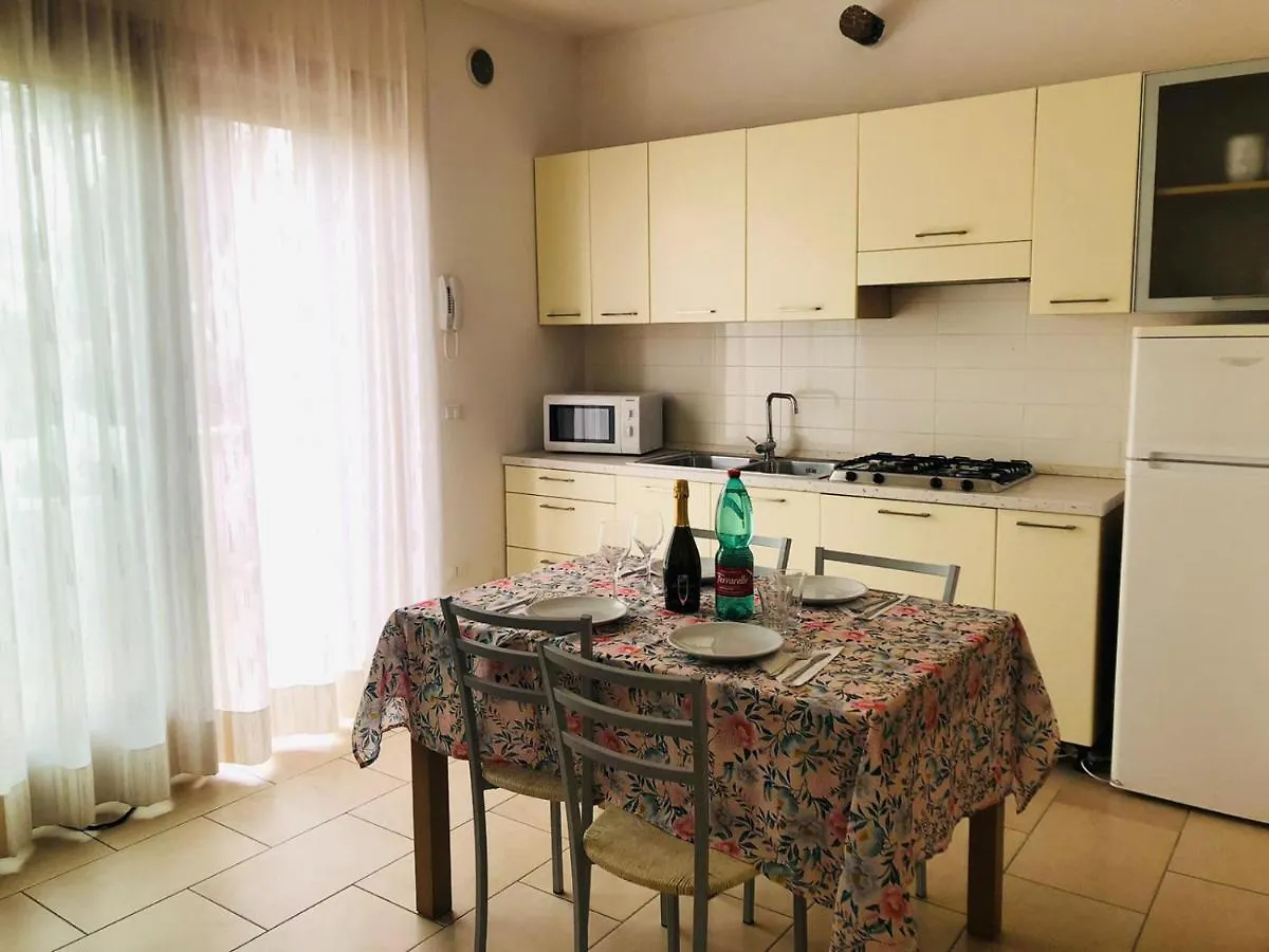 Le Piramidi Apartment Caorle 0*,